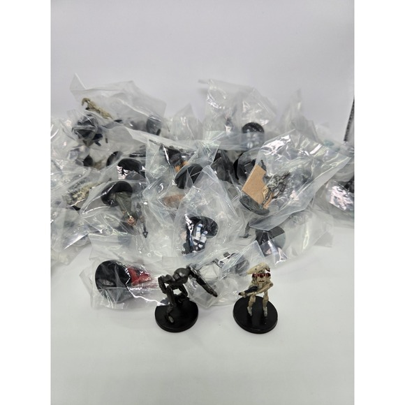 Star Wars Miniatures Lot Battle‎ Droids Stormtroopers Figures 60 Pieces Figure
